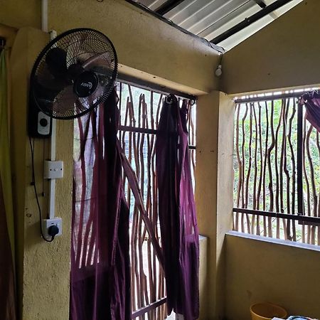 Yala Ying Yang Hostel & Camping Екстериор снимка