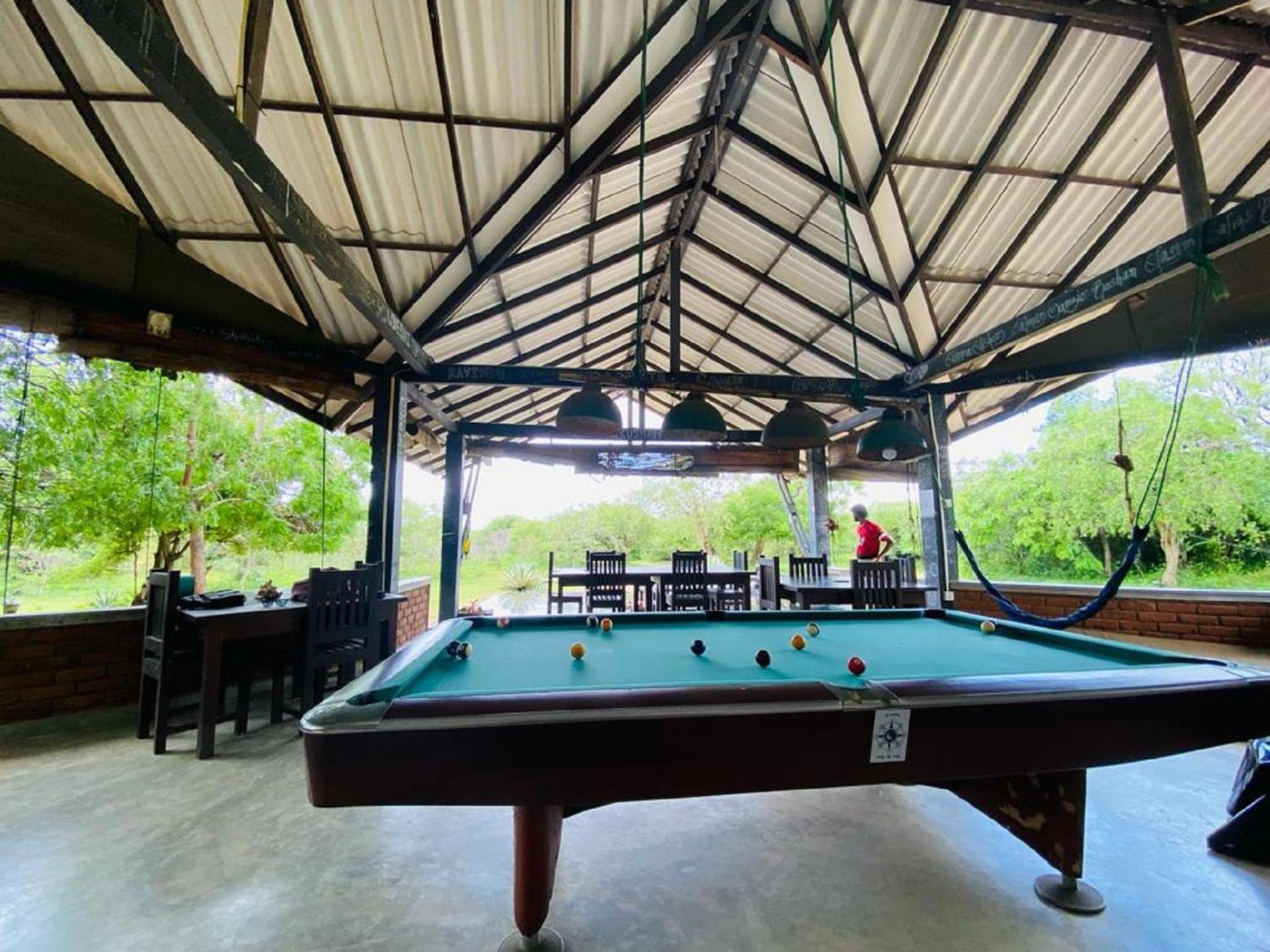 Yala Ying Yang Hostel & Camping Екстериор снимка