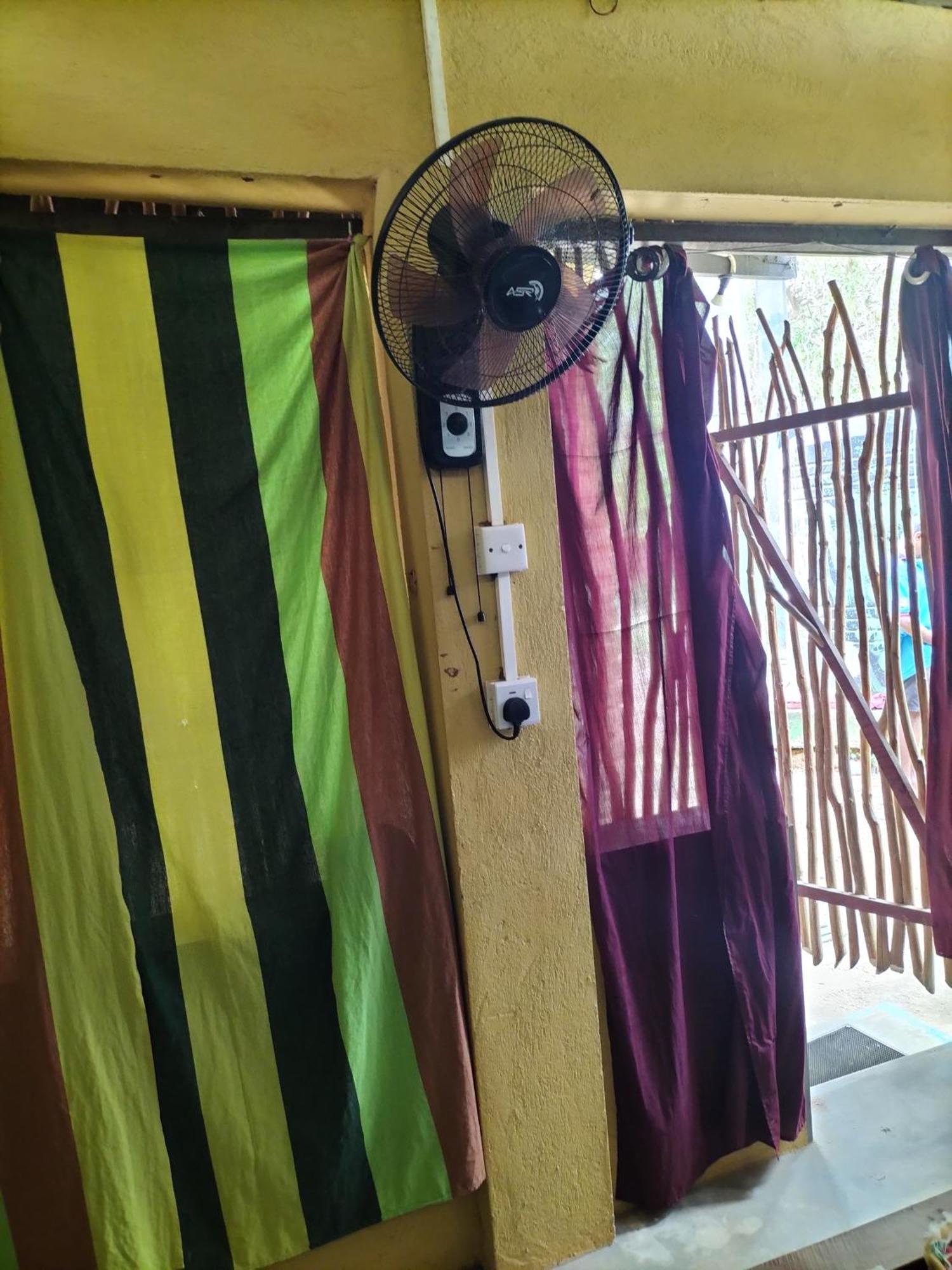 Yala Ying Yang Hostel & Camping Екстериор снимка